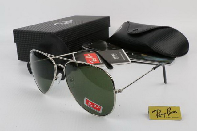 Ray Ban Boutique Sunglasses 137